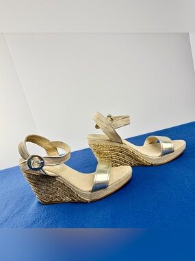 Maypol for Anthropologie Gold metallic leather espadrille wedge sandals Size 9